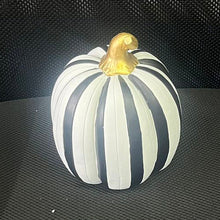 Load image into Gallery viewer, A6058, Reusable Halloween Pumpkin for Long-Lasting Decor 7.5inch (FSKU:2722860) .C4. &